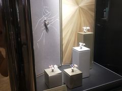 -梵克雅宝(国贸商城店)