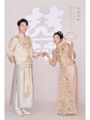 -雪中彩影婚纱摄影·微光艺术中心