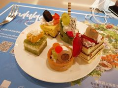 -海口绿发希尔顿酒店-田园汇自助餐·三文鱼·海鲜