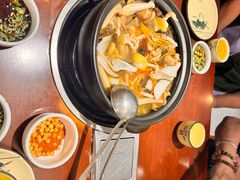 -菌之家·专业纯野生菌火锅·特色炒菌