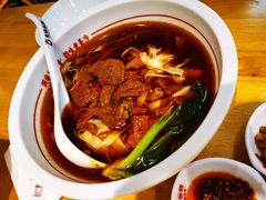 -呷佬·长沙手工米粉(金沙江路店)
