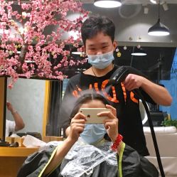 -时尚殿堂明星门店