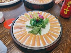-醉美东江·三文鱼·烧鸡公