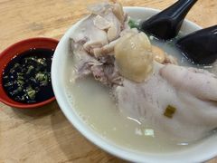 -雷祖芳老妈蹄花店