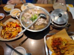 -肖四女乐山跷脚牛肉(世博源店)
