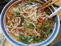 -云阿蛮云南生烫牛肉米线(奉贤路店)