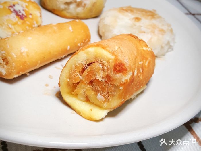 詹记宫廷桃酥王(淮河路店)肉松卷图片
