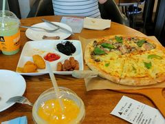 -乐凯撒披萨(东方新世界店)