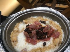 -洪氏嗨捞·广东猪肚鸡·椰子鸡火锅(西咸万象城店)