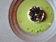 豌豆薄荷汤配北欧银鳕鱼慕斯及鱼子酱-Acqua海蓝意大利餐厅