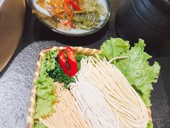 -湊湊火锅·茶憩(颐堤港店)