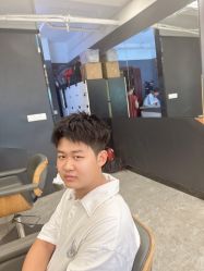 -藤野造型烫发染发