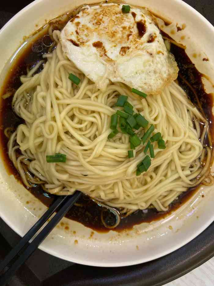 芯筑味沙县小吃(东站店)-"排骨面,看着还行,吃着也还行但不是喜欢.