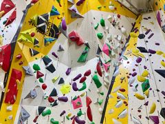 -问山MountQuest攀岩馆