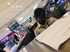 -班达拉奈克国际机场