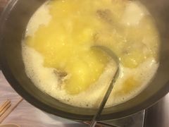 -鲜入围煮花胶鸡海鲜火锅
