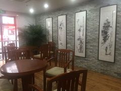 -上海市静安区图书馆(新闸路馆)