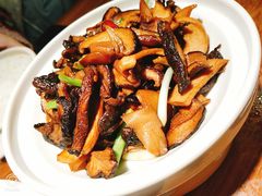 橄榄油炒蘑菇-晋家门(弘阳广场店)