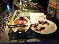 -海吃海喝海鲜烤肉餐厅