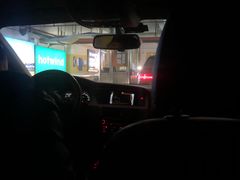 -静安大融城·停车场