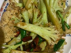 黑胡椒花菜-老妈私房鱼头(欧洲城店)