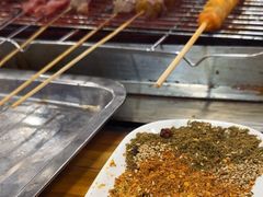-哈尔滨小酒馆·鲜肉现穿自助烧烤(康新花园店)