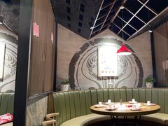 卡座-叶派龙虾•招牌香辣蟹·海鲜(中海国际店)