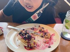 -ROAST coffee & eatery