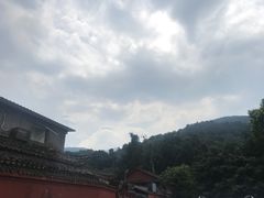 -峨眉山报国寺