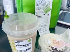 -奈雪的茶(百盛店)