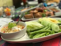 蟹肉蔬菜沙拉-卷心菜和安全套