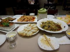 -老码头黑皮肘子锅包肉(赣水路店)