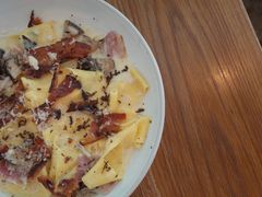 -ROAST coffee & eatery