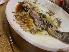 -二厨·吊桥小院·脆皮烧鸡公·本地农家菜(沿江西路店)