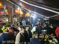 等位区-老船夫石锅苗苗鱼·老字号(三道堰总店)