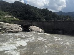 -紫荆关长城漂流