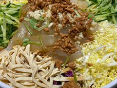 东北拉皮-老三骨头馆(白桦东路店)