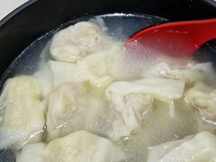 三鲜大馄饨-万寿斋(山阴路店)