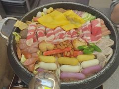 -豚妈妈汤饭·部队锅(南京东路店)