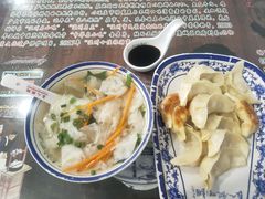 -长人馄饨铺(解放街店)