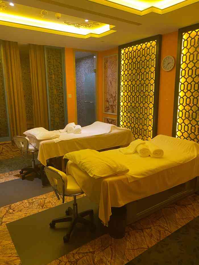 思妍丽(万菱汇店)-"探店之旅第一站:太古汇石牌桥地铁口附近.