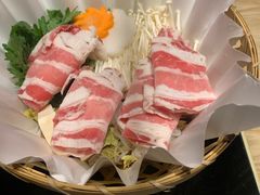 -枝魯枝魯自助料理