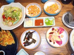 -明洞阿姨·韩式酱蟹烤肉·创意料理(三元桥店)