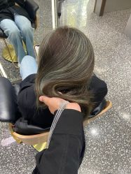 -Tloml salon
