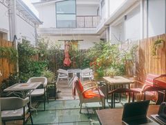 露天位-唐咖精品咖啡(大理古城手冲店)