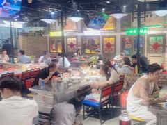 -马路牙子烧烤音乐酒馆(望京店)