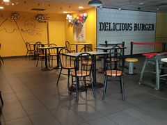 -麦当劳(湛江大厦店)