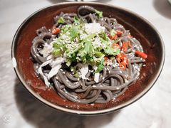 苗家酸辣鸡丝蕨根粉-望湘园·小雅(德基店)
