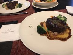 -WOLFGANG PUCK KITCHEN & BAR(迪士尼小镇店)