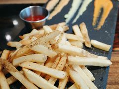 拼色板薯条-幸邻食堂